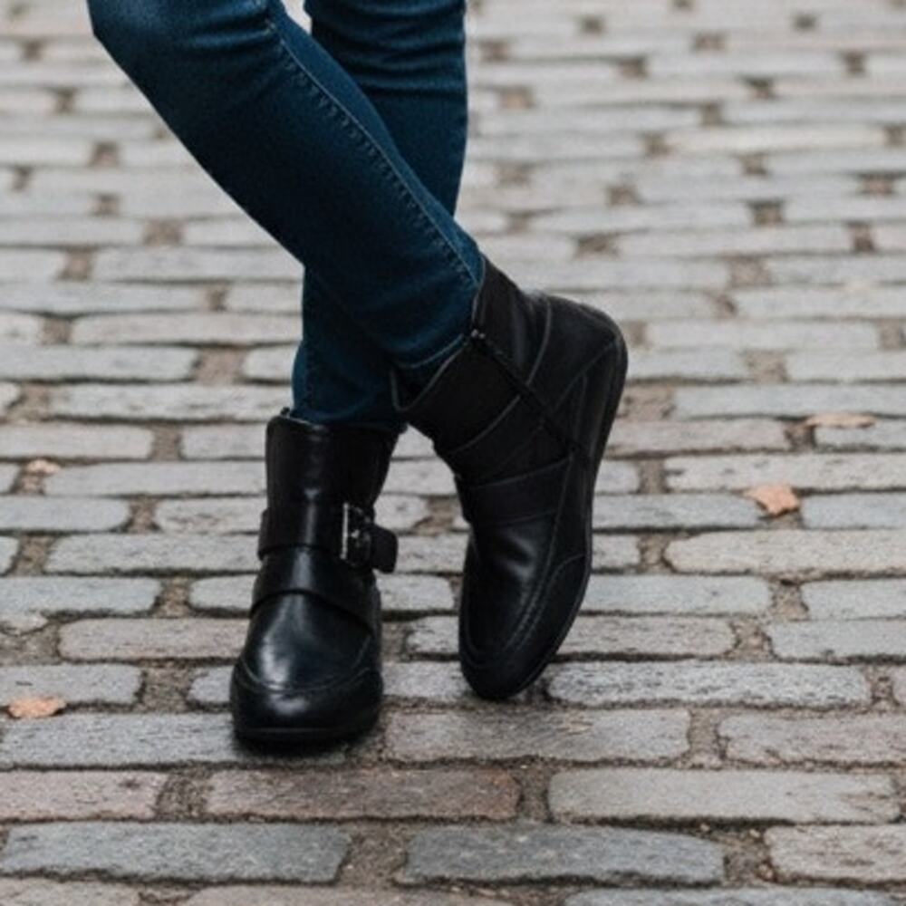 NWT Geox Avery booties